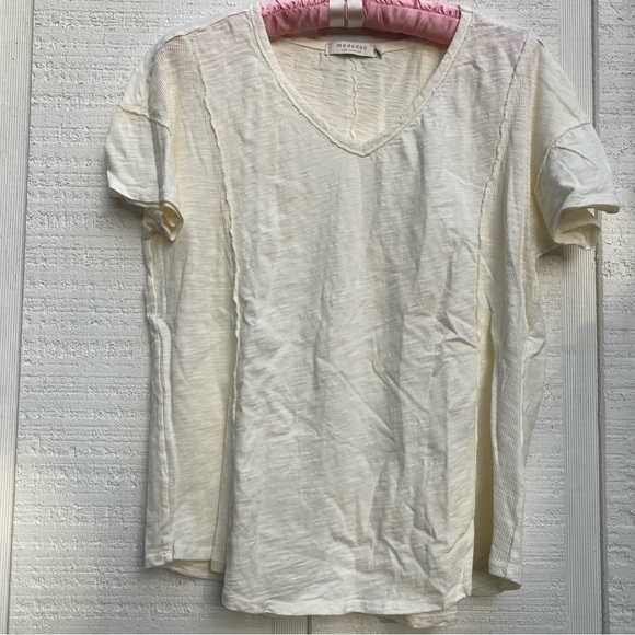 MODODOC Ivory Cream women’s V Neck T shirt Size Small Layering Lagenlook Coastal - Picture 1 of 4